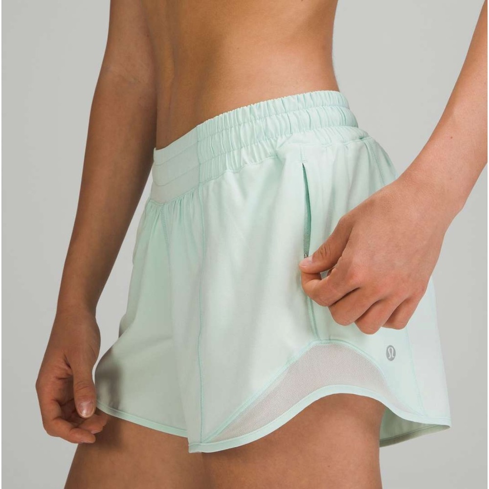 lululemon hotty hot shorts 2”